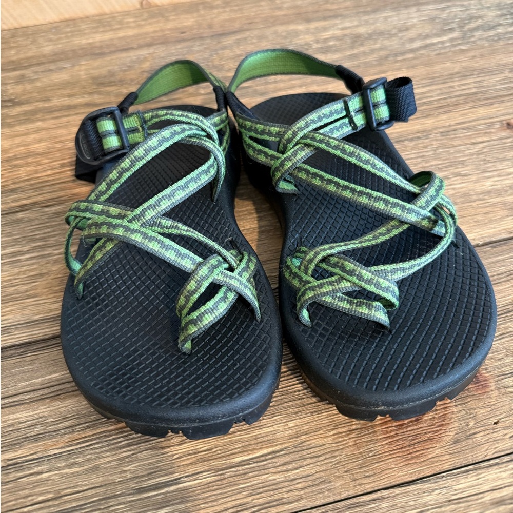 Chaco women’s  Green and Black Sandals - Picture 3 of 12